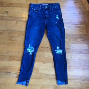Joe’s jeans, distressed perfect condition